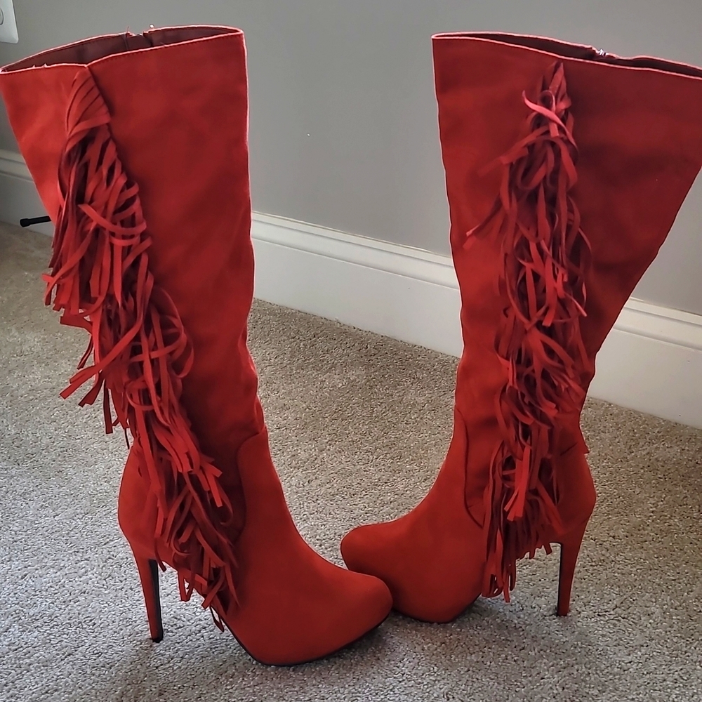 BRECKELLE'S Faux Fringed Stilhetto Knee High Boots in Coral Size 7.5 NIB